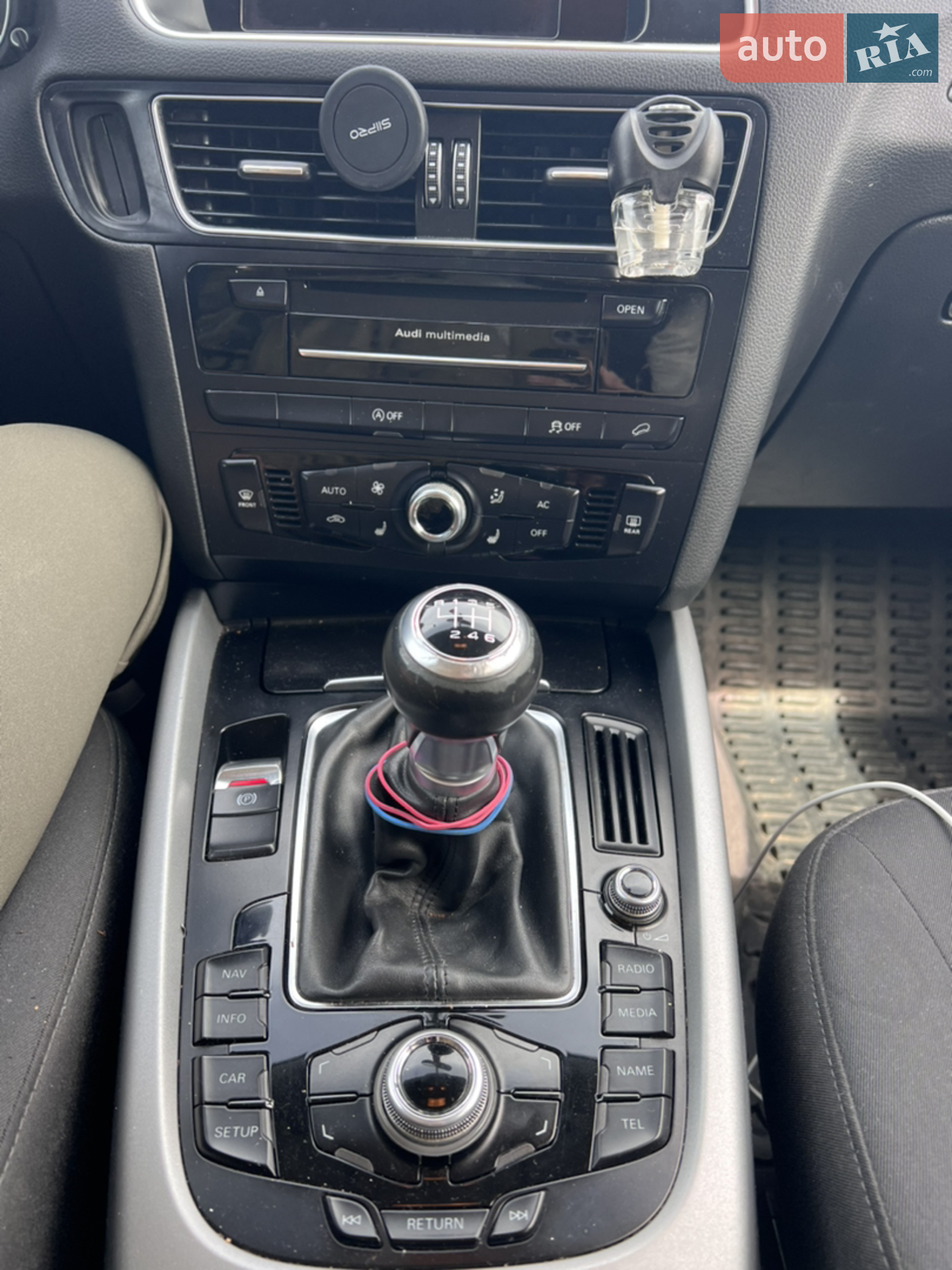 Audi Q5 2013 VIN WAUZZZ8R8EA021813 фото оголошення 32 з 42
