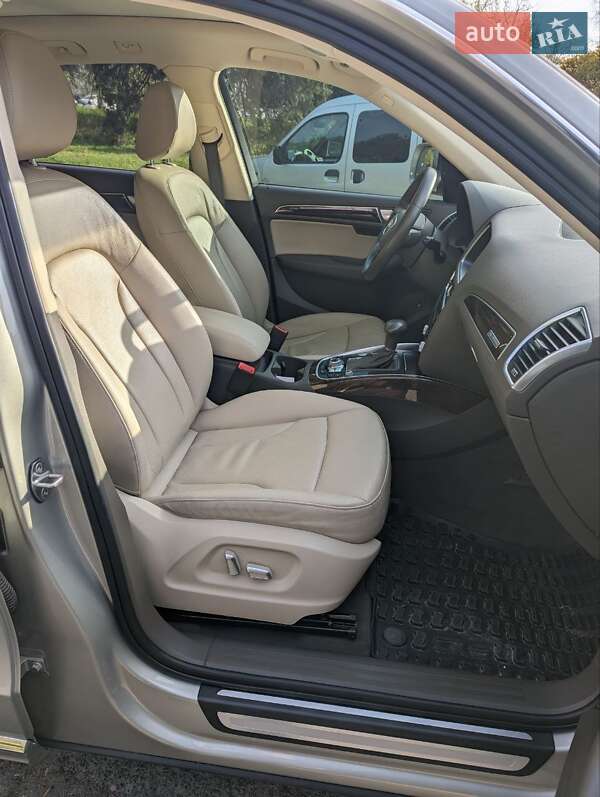 Внедорожник / Кроссовер Audi Q5 2015 в Полтаве