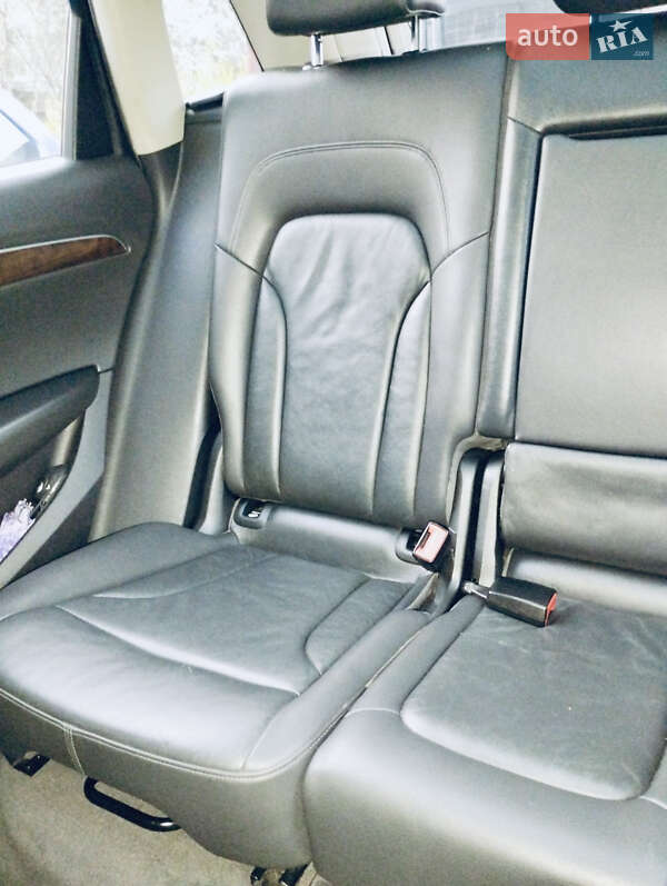 Позашляховик / Кросовер Audi Q5 2011 в Львові