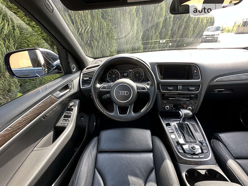Внедорожник / Кроссовер Audi Q5 2015 в Самборе