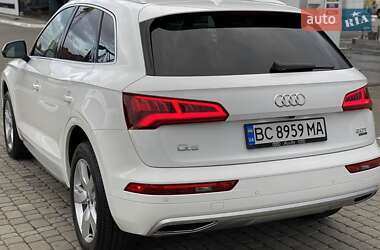 Внедорожник / Кроссовер Audi Q5 2018 в 