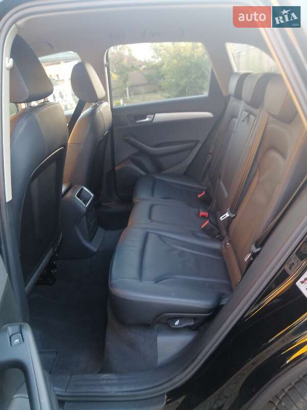 Внедорожник / Кроссовер Audi Q5 2011 в Яворове