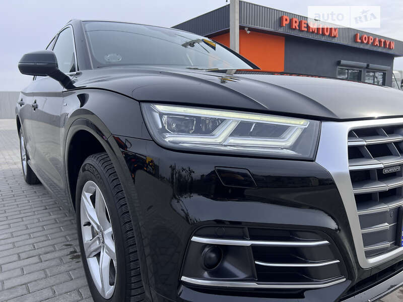 Внедорожник / Кроссовер Audi Q5 2017 в Лопатине