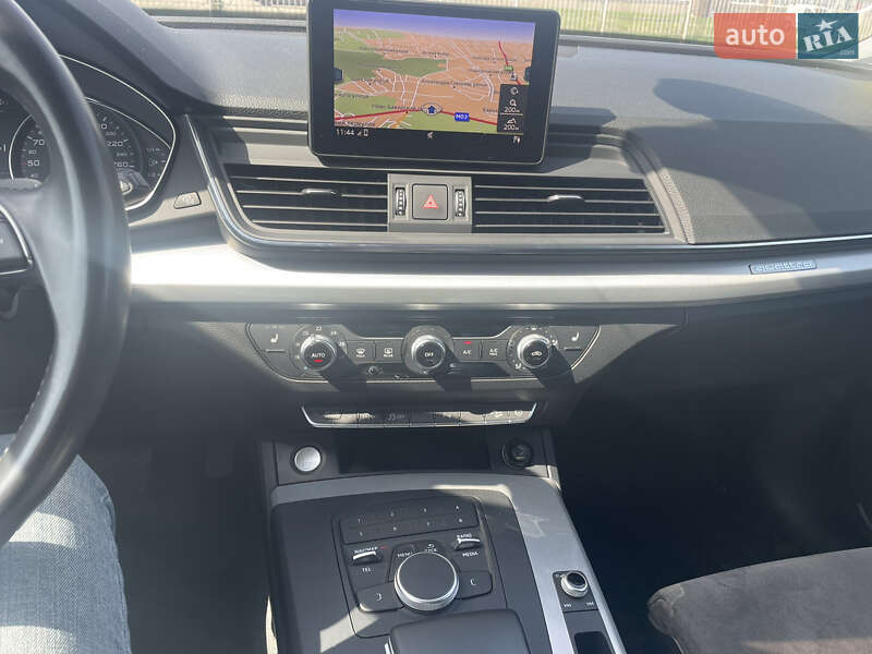 Внедорожник / Кроссовер Audi Q5 2018 в Киеве
