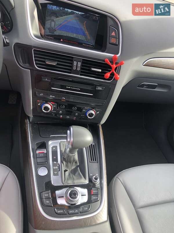 Внедорожник / Кроссовер Audi Q5 2016 в Черновцах