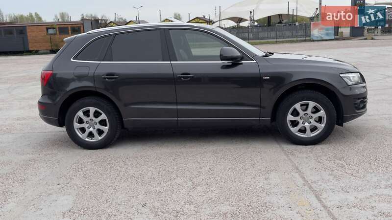 Позашляховик / Кросовер Audi Q5 2012 в Києві