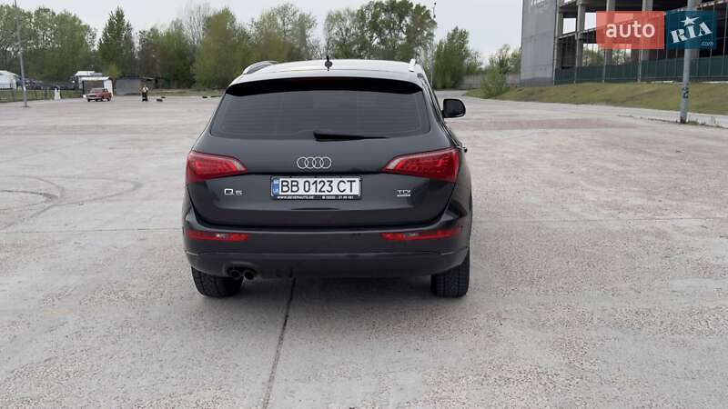 Позашляховик / Кросовер Audi Q5 2012 в Києві