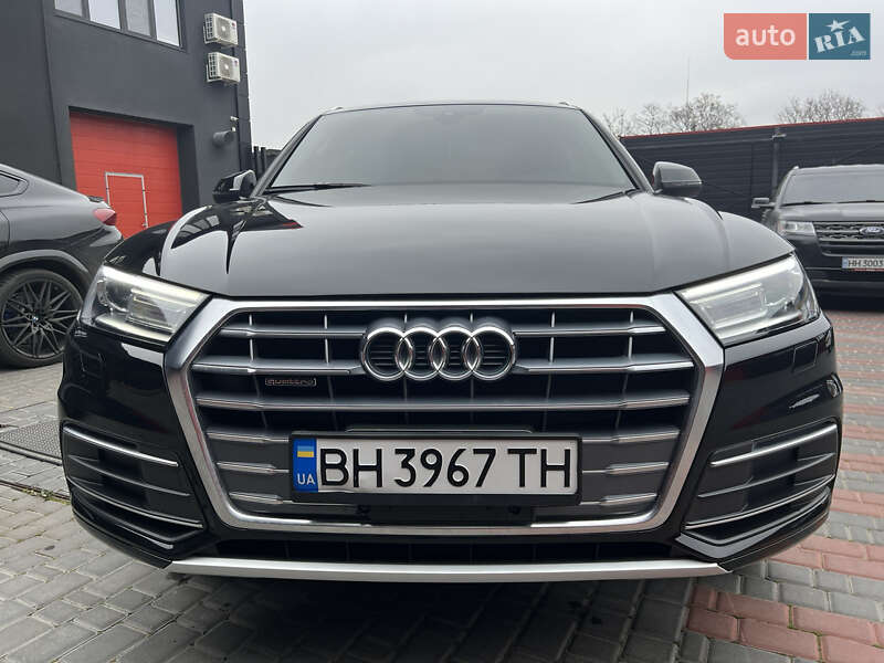 Внедорожник / Кроссовер Audi Q5 2018 в Одессе