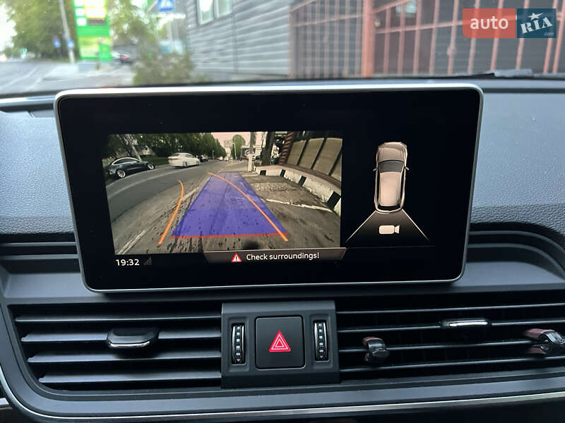 Внедорожник / Кроссовер Audi Q5 2018 в Одессе