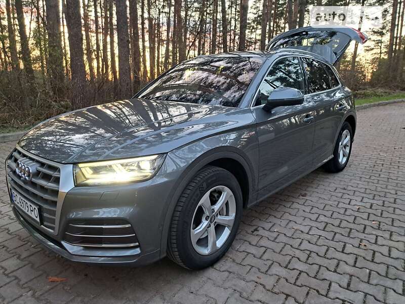 Внедорожник / Кроссовер Audi Q5 2017 в Львове