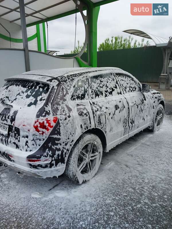 Позашляховик / Кросовер Audi Q5 2011 в Хмельницькому