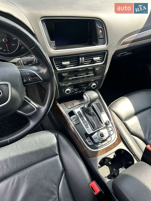 Внедорожник / Кроссовер Audi Q5 2015 в Ивано-Франковске