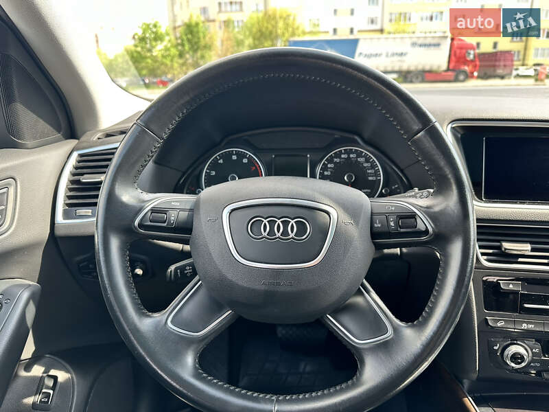 Внедорожник / Кроссовер Audi Q5 2015 в Ивано-Франковске