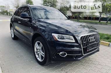 Внедорожник / Кроссовер Audi Q5 2015 в 