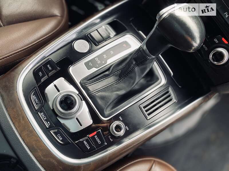 Внедорожник / Кроссовер Audi Q5 2015 в Буче