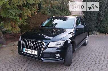 Позашляховик / Кросовер Audi Q5 2012 в Чернівцях