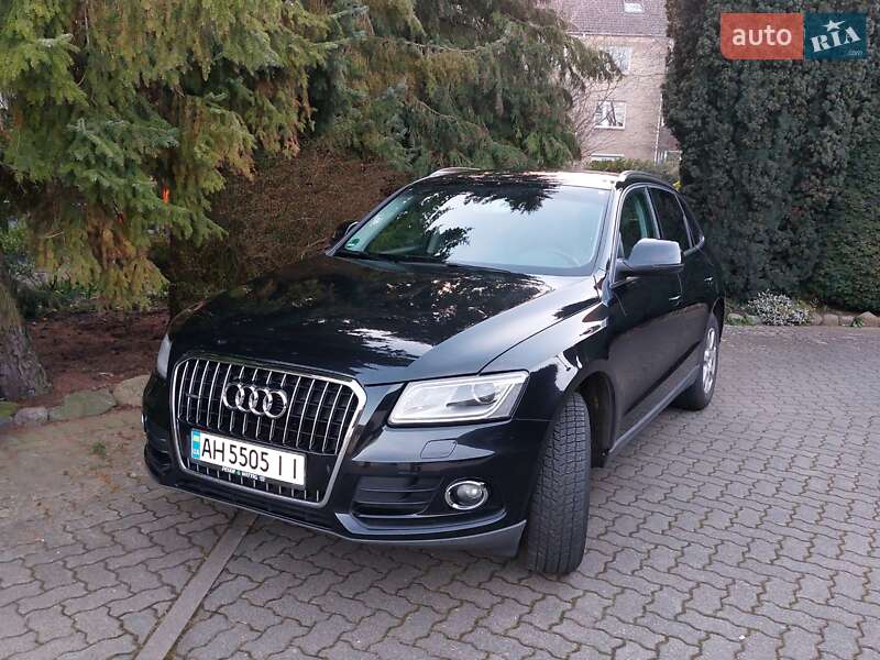 Внедорожник / Кроссовер Audi Q5 2012 в Черновцах