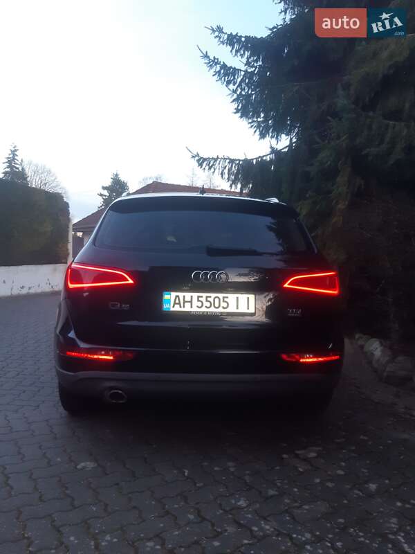 Внедорожник / Кроссовер Audi Q5 2012 в Черновцах