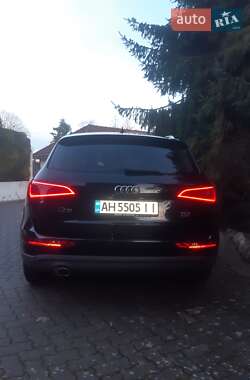 Внедорожник / Кроссовер Audi Q5 2012 в Черновцах