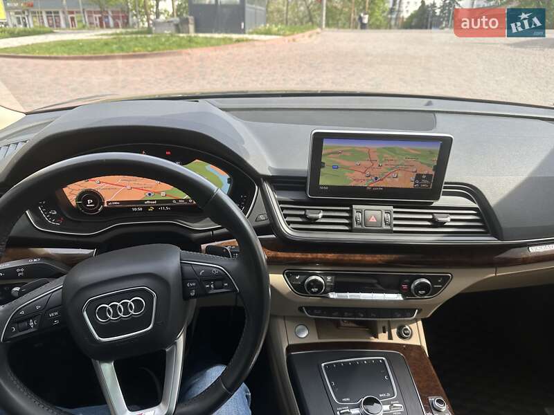 Внедорожник / Кроссовер Audi Q5 2020 в Ивано-Франковске