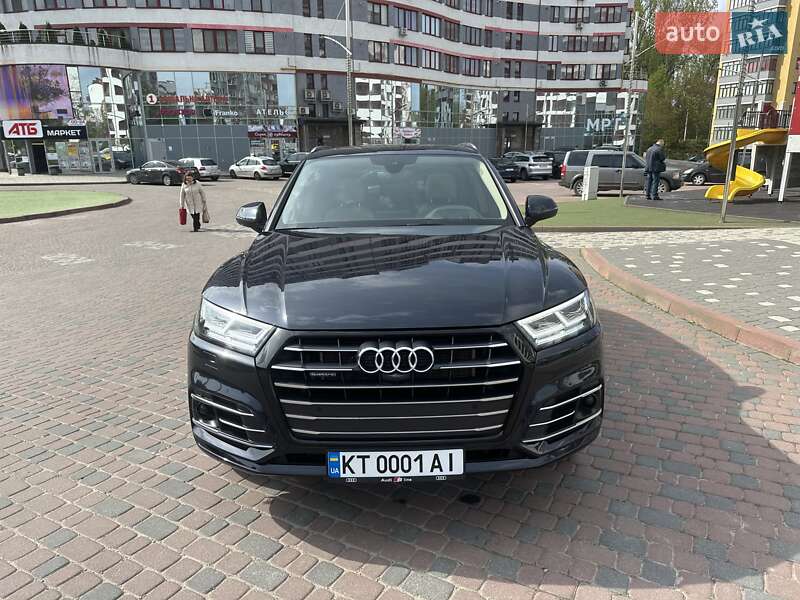 Внедорожник / Кроссовер Audi Q5 2020 в Ивано-Франковске