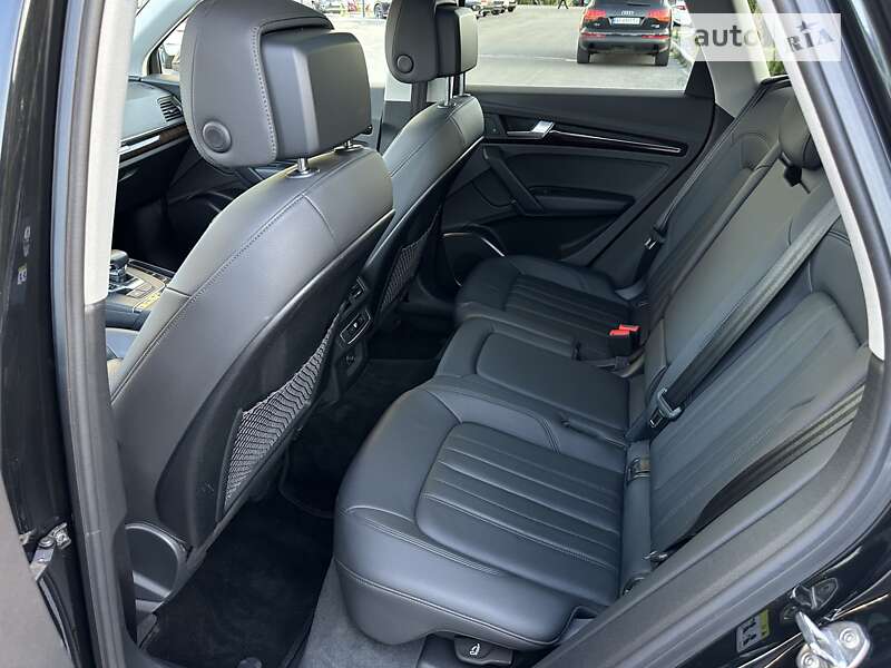 Внедорожник / Кроссовер Audi Q5 2019 в Днепре