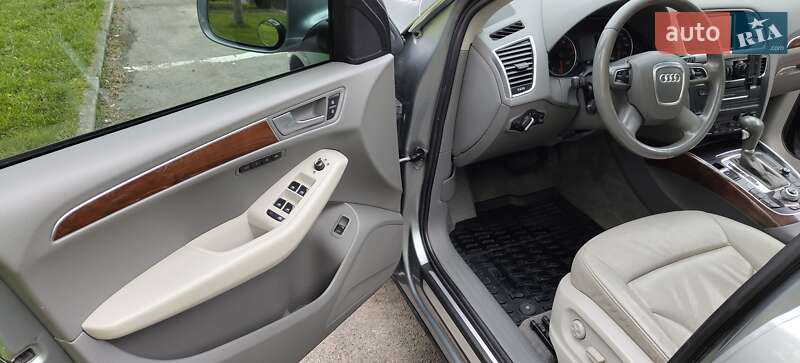 Внедорожник / Кроссовер Audi Q5 2011 в Ровно