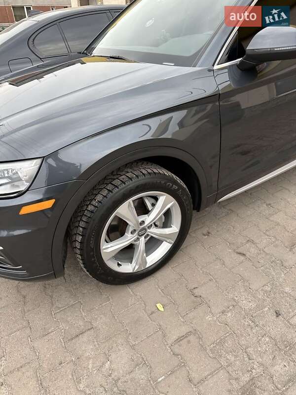 Внедорожник / Кроссовер Audi Q5 2019 в Львове