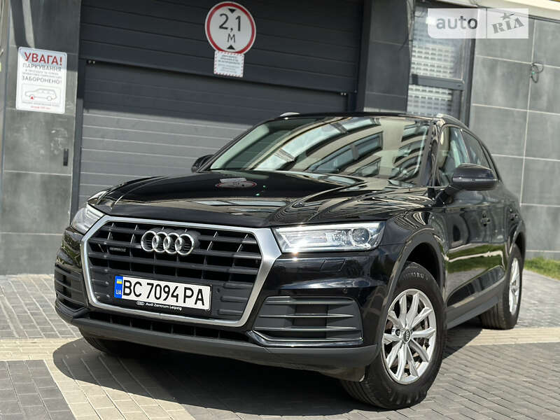 Внедорожник / Кроссовер Audi Q5 2019 в Львове
