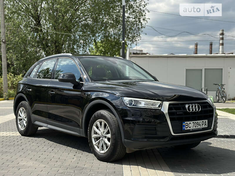 Внедорожник / Кроссовер Audi Q5 2019 в Львове