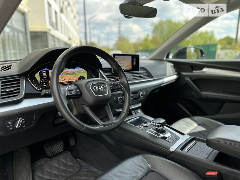 Внедорожник / Кроссовер Audi Q5 2019 в Львове