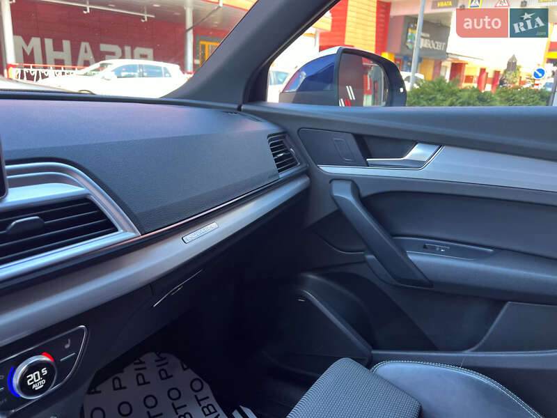 Внедорожник / Кроссовер Audi Q5 2017 в Львове