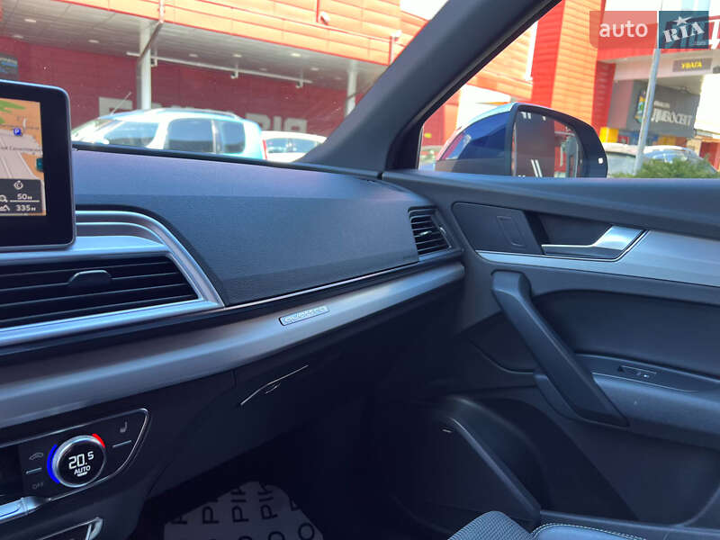 Внедорожник / Кроссовер Audi Q5 2017 в Львове