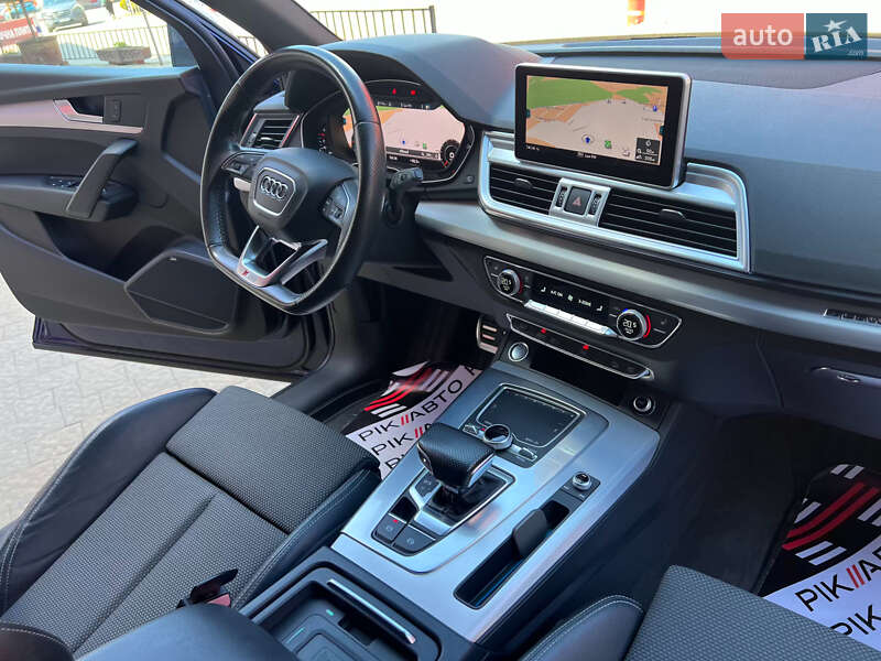 Внедорожник / Кроссовер Audi Q5 2017 в Львове