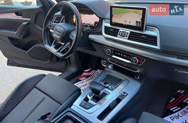 Внедорожник / Кроссовер Audi Q5 2017 в 