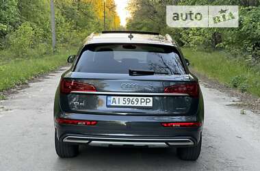 Внедорожник / Кроссовер Audi Q5 2021 в Киеве