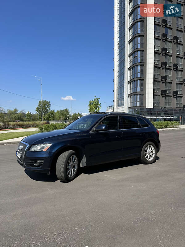 Внедорожник / Кроссовер Audi Q5 2011 в Киеве