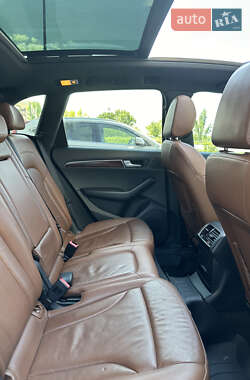 Внедорожник / Кроссовер Audi Q5 2011 в 