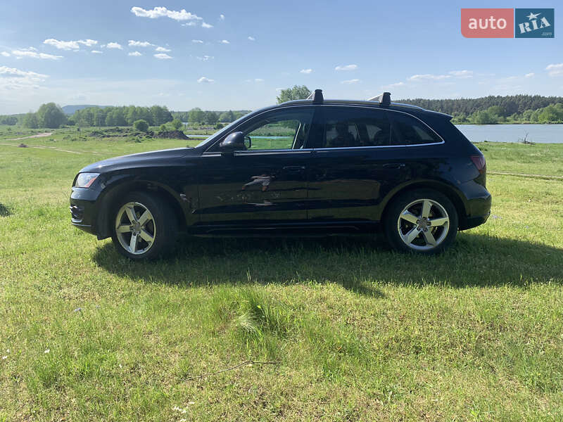 Внедорожник / Кроссовер Audi Q5 2011 в Тернополе