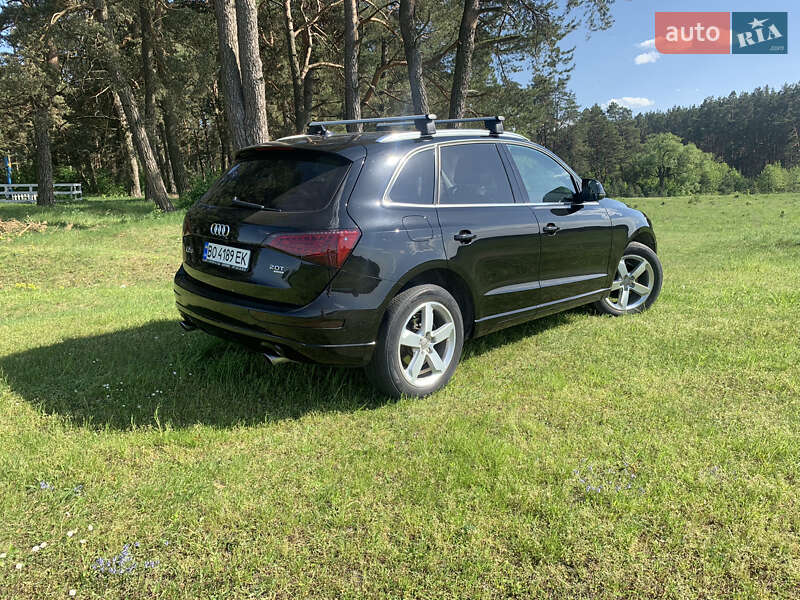 Внедорожник / Кроссовер Audi Q5 2011 в Тернополе