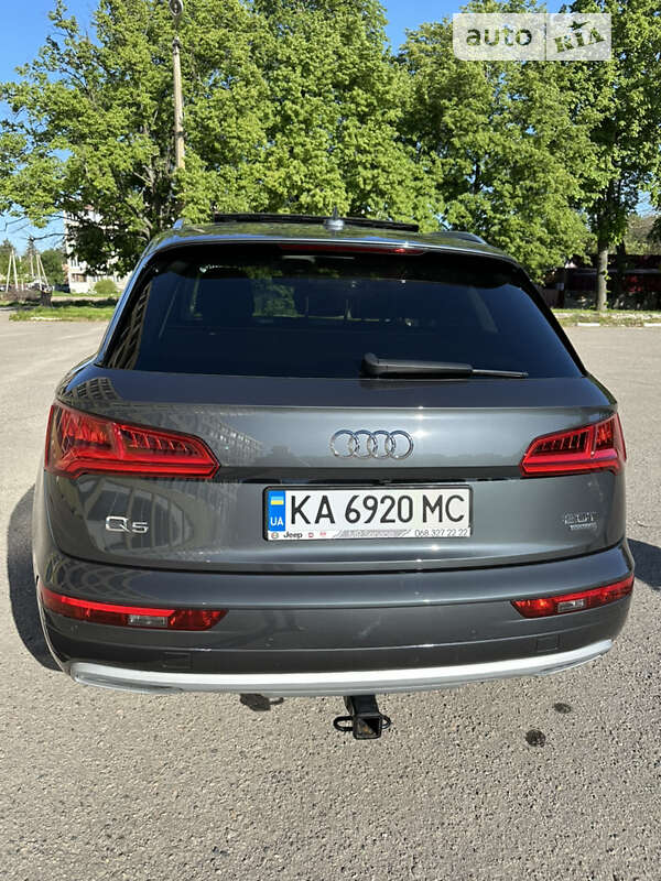 Внедорожник / Кроссовер Audi Q5 2018 в Киеве
