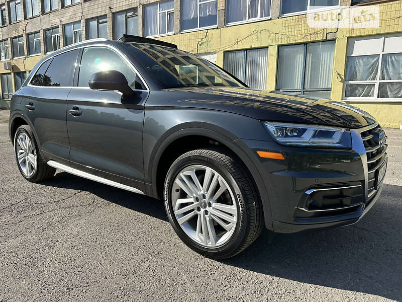 Внедорожник / Кроссовер Audi Q5 2018 в Киеве