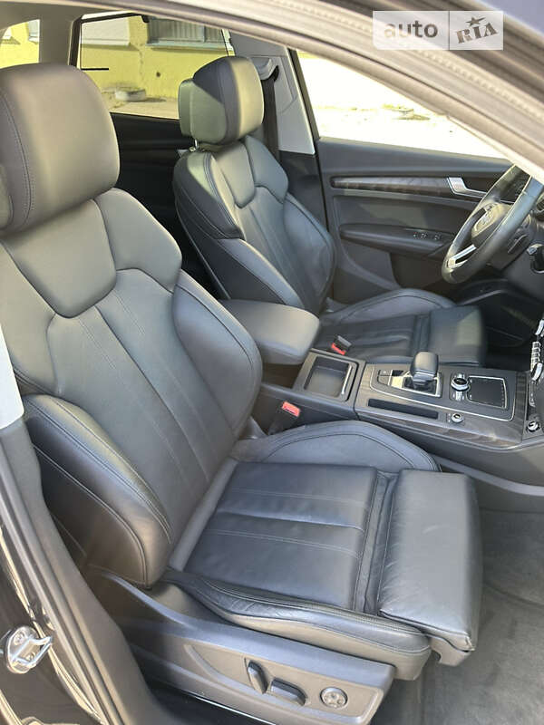 Внедорожник / Кроссовер Audi Q5 2018 в Киеве
