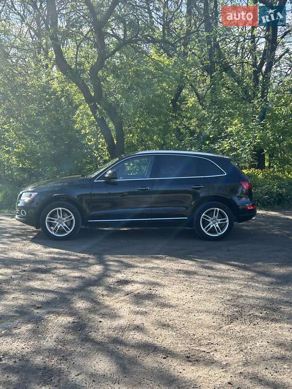 Позашляховик / Кросовер Audi Q5 2016 в Харкові