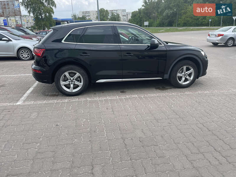 Внедорожник / Кроссовер Audi Q5 2020 в Львове