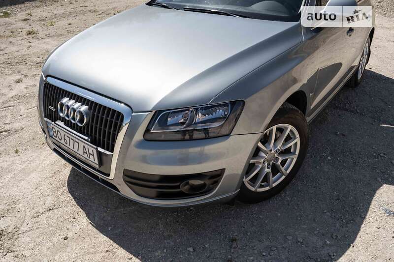 Позашляховик / Кросовер Audi Q5 2011 в Тернополі
