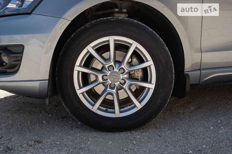 Позашляховик / Кросовер Audi Q5 2011 в Тернополі