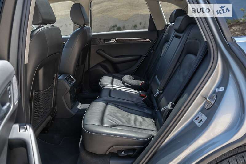 Позашляховик / Кросовер Audi Q5 2011 в Тернополі