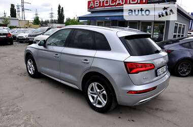 Позашляховик / Кросовер Audi Q5 2017 в Львові