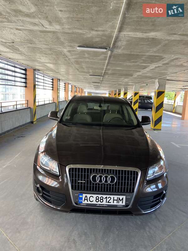 Внедорожник / Кроссовер Audi Q5 2011 в Луцке